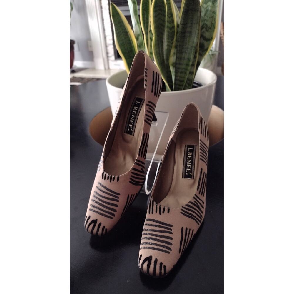 80s Vintage J. Renee Heels Womens Size 8.5 M Light Brown Silk Pumps